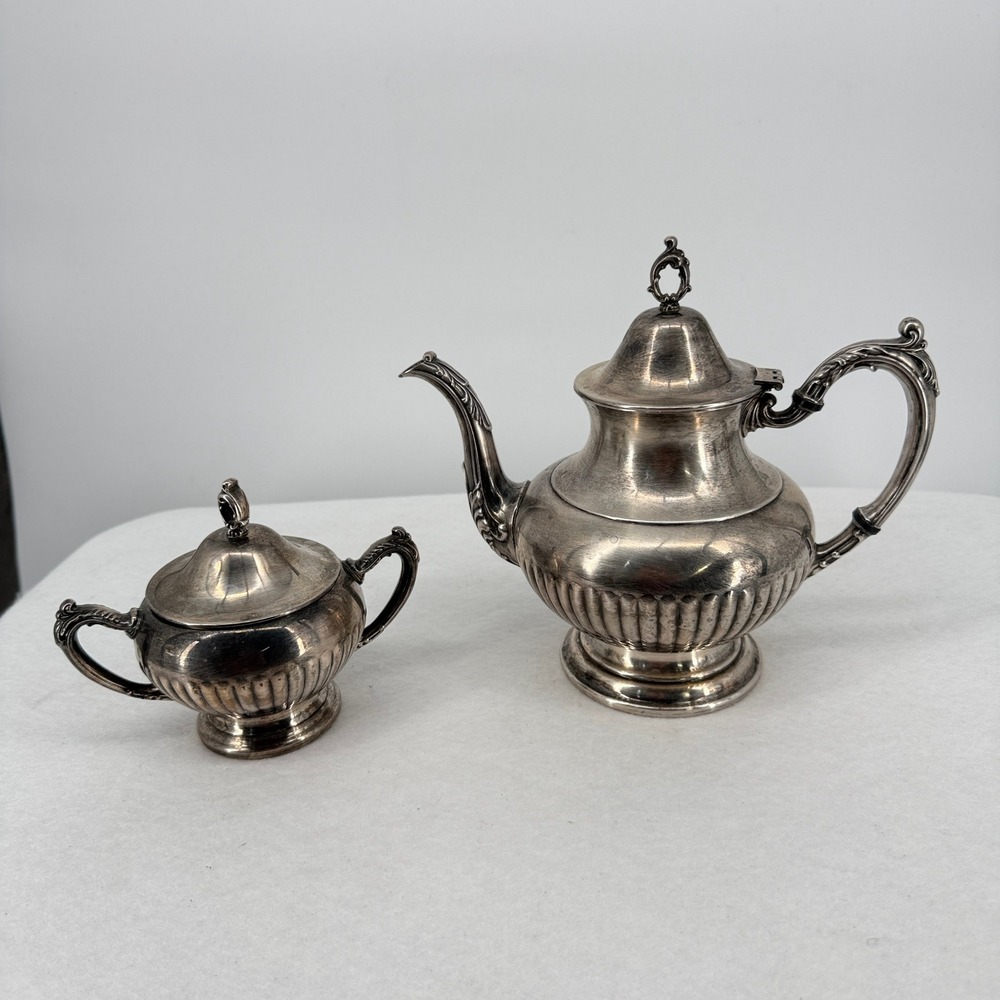 Vintage Oneida USA Silver Plated Teapot and Lidded Sugar Bowl Set Gadroon Design